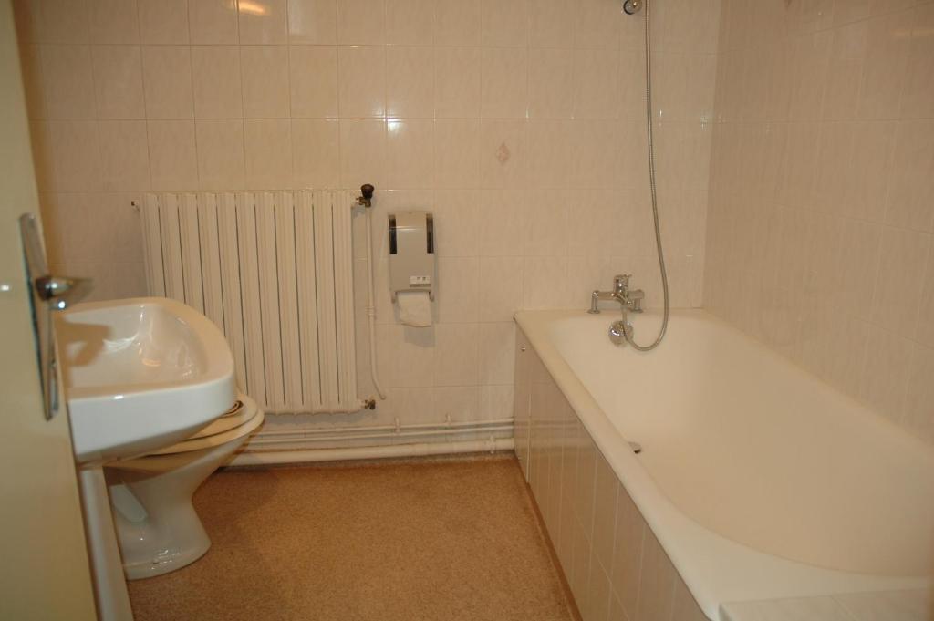 Hotel Du Luxembourg Balsièges Zimmer foto